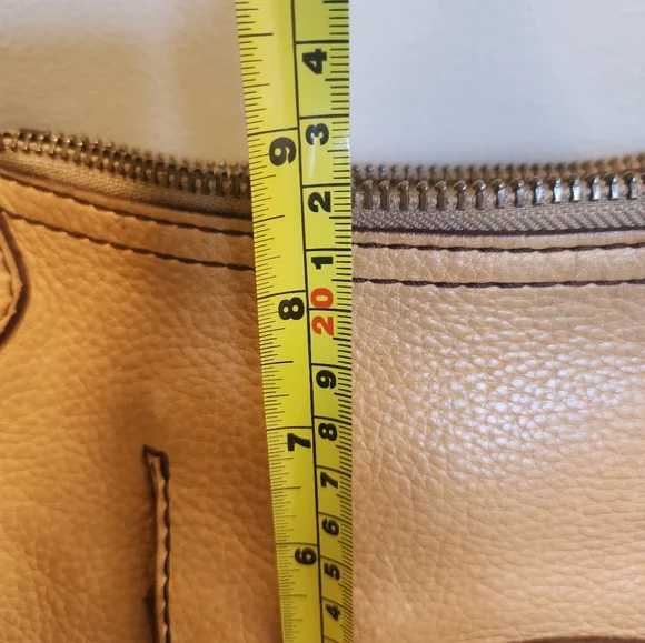 Ugg leather Crossbody purse - Picture 10 of 12